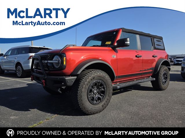 Chili Pepper Red 2022 Ford Bronco Wildtrak Advanced 4-Door 4WD SUV / Crossover Four-Wheel Drive Automatic