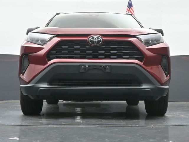 2021 Toyota RAV4 LE 33