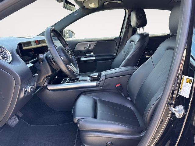 Used 2023  Mercedes-Benz GLA 250 image 9