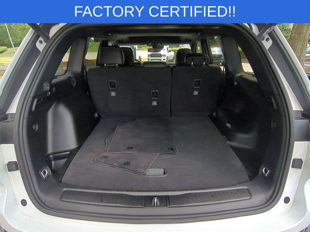 Used 2022 White Jeep Altitude image 34