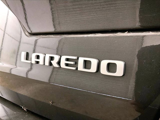 2025 Jeep Grand Cherokee Laredo X Gray at South Hills CDJR