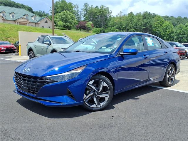 2023 Hyundai Elantra SEL FWD