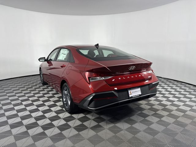 New 2025 Hyundai Elantra Hybrid For Sale in Indianapolis, IN