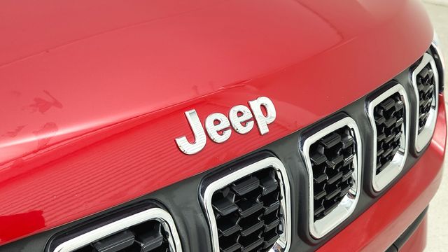 2024 Jeep Compass Latitude - 11
