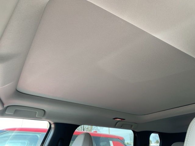 MitsubishiOutlander34