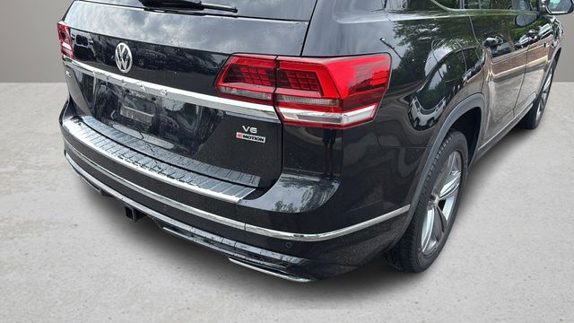 Used 2019 Black Volkswagen 3.6L V6 SEL R-Line image 11