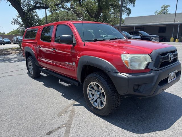 Barcelona Red Metallic 2015 Toyota Tacoma Pickup Truck Four-Wheel Drive 5-Speed Automatic