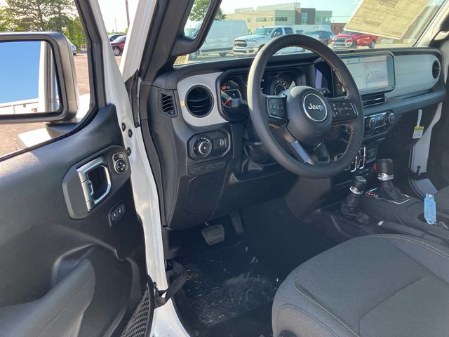 2024 Jeep Wrangler Sport S 19