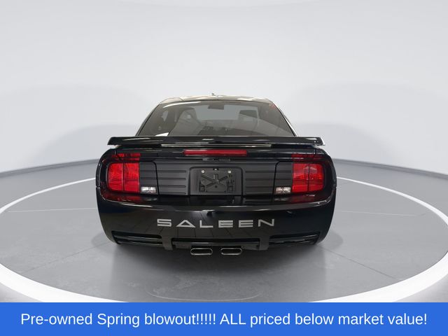 Used 2005 Black Ford GT Premium image 2