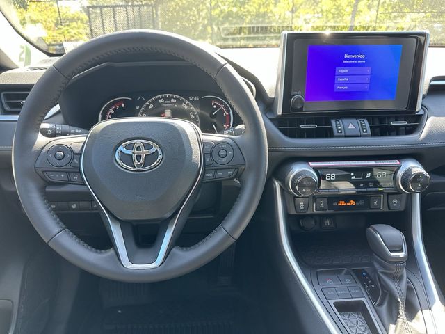 2024 Toyota RAV4 XLE Premium 7