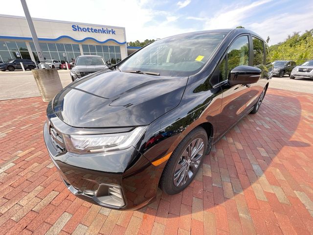 Used 2025 Honda Odyssey Van