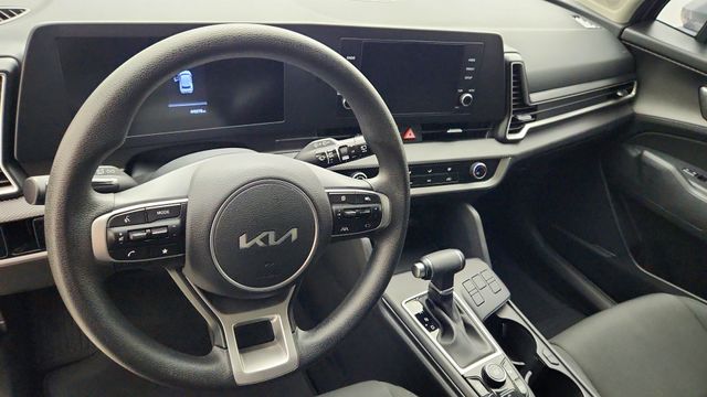 2023 Kia Sportage LX - 10