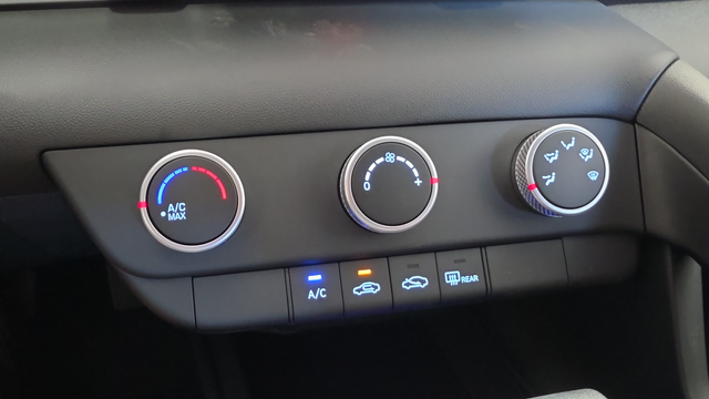 New 2026 Ecotronic Gray Hyundai SE image 17