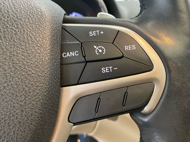 Used 2017 White Jeep Limited image 23