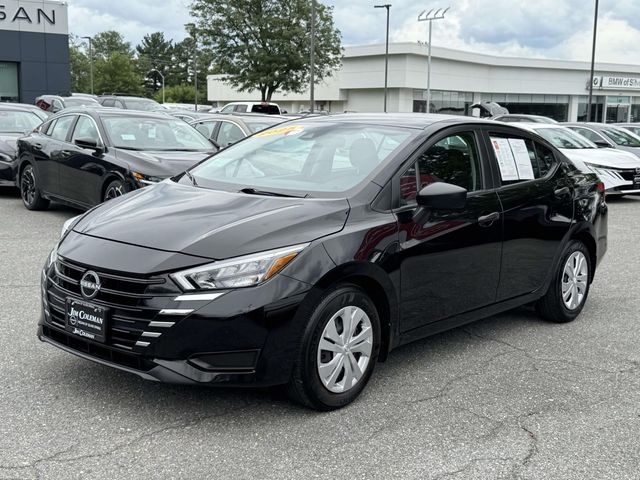 Super Black 2025 Nissan Versa Sedan Front-Wheel Drive Continuously Variable Transmission