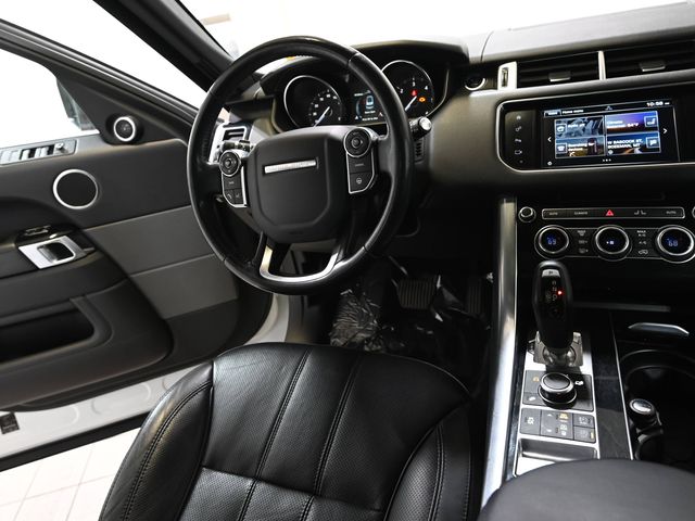 Used 2016 White Land Rover HSE Td6 image 26