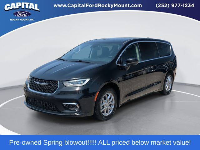 2023 Chrysler Pacifica Touring L FWD   