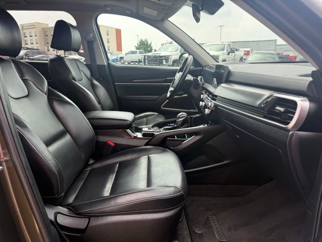 used 2025 Kia Telluride car, priced at $35,457