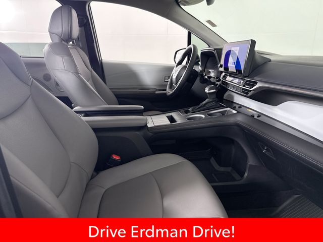 Used 2025 Toyota Sienna Van