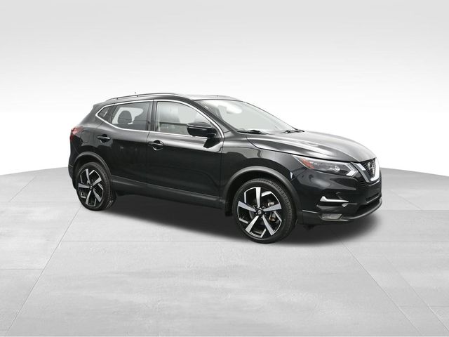 2021 Nissan Rogue Sport SL 4