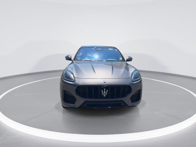 Used 2023  Maserati Modena image 3