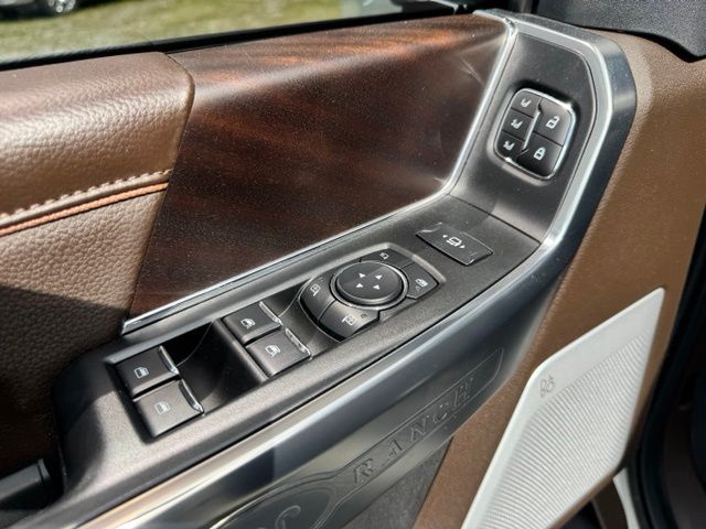 Used 2025 White Ford King Ranch image 20