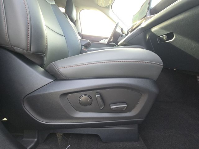2025 Ford Explorer Active:B02481