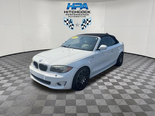 Alpine White 2013 BMW 1 Series Convertible Rear-Wheel Drive 6-Speed Automatic