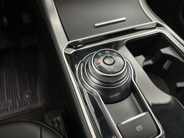 Used 2020 White Ford SEL image 25