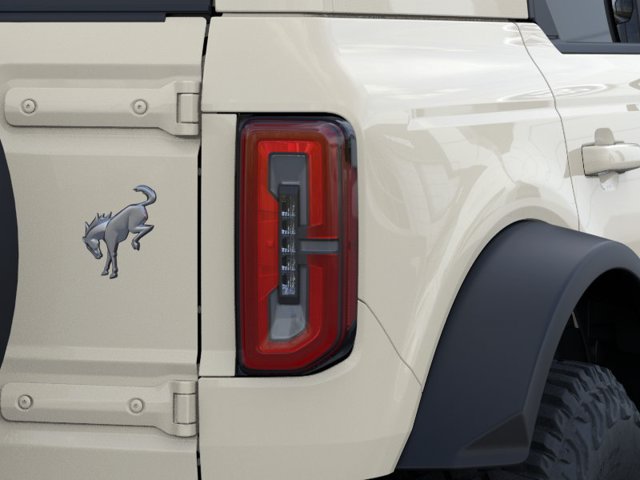 New 2026 Wimbledon White Ford Outer Banks image 23