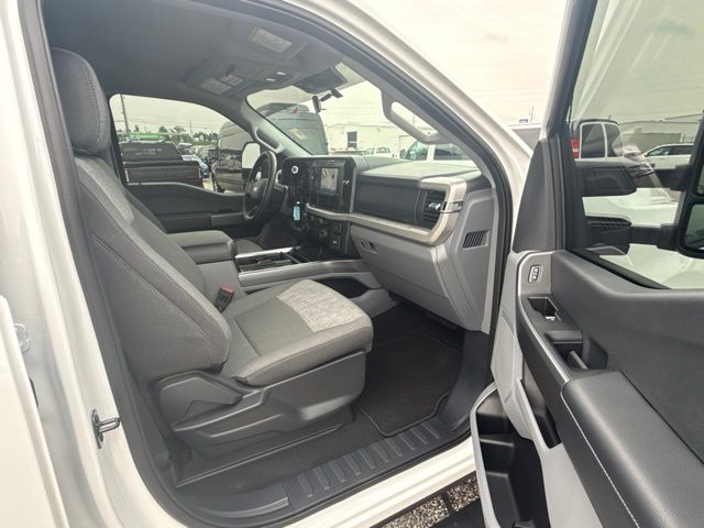 2025 Ford F-250SD XLT:169380A
