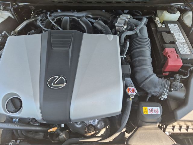2025 Lexus ES - Image 33
