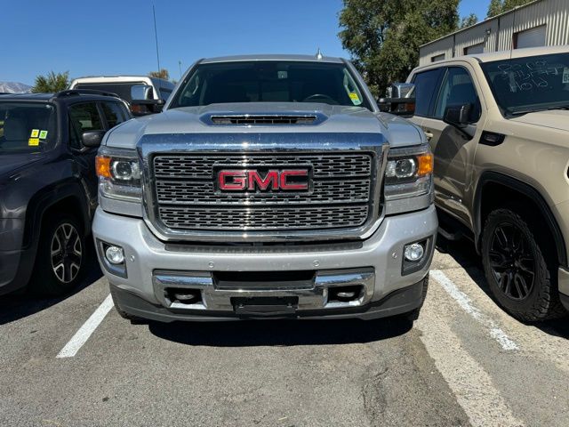 2019 GMC Sierra 3500HD Denali 2