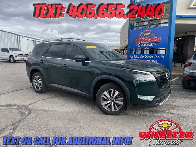 2023 Nissan Pathfinder SL 4WD