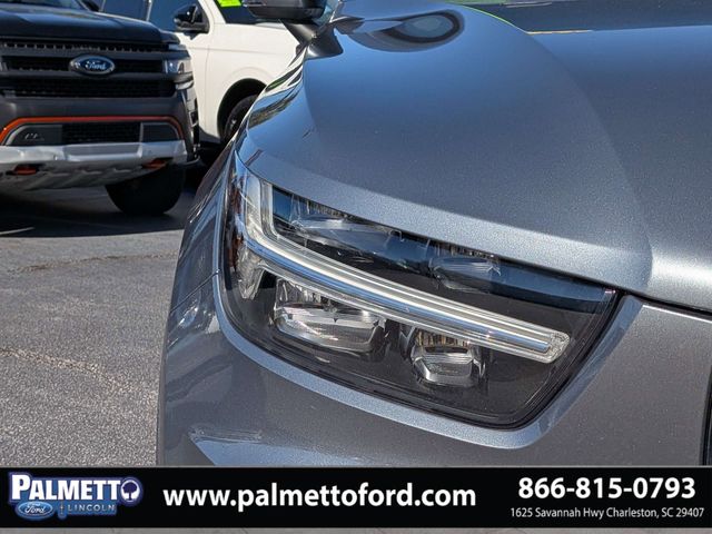 used 2019 Volvo XC40 car, priced at $22,998