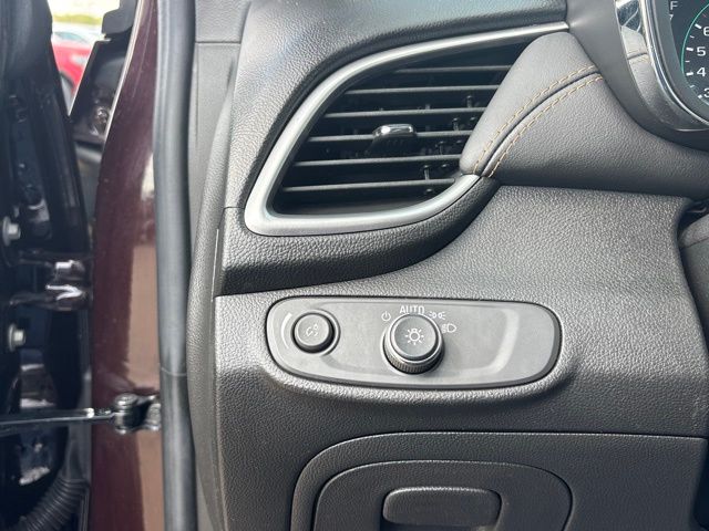 Used 2022 Chevrolet Trax SUV