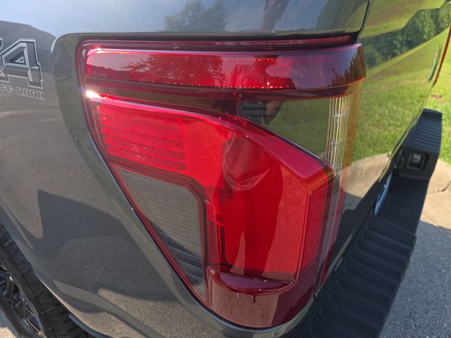 New 2026 Carbonized Gray Metallic Ford XLT image 34