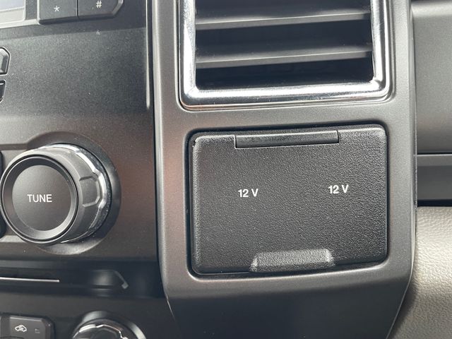 2018 Ford F-250SD XLT - Oxford White exterior view 9