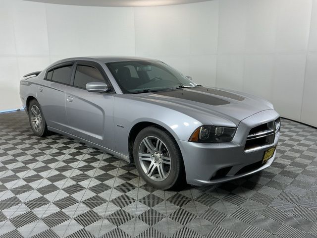 Used 2014 Silver Dodge R/T image 3