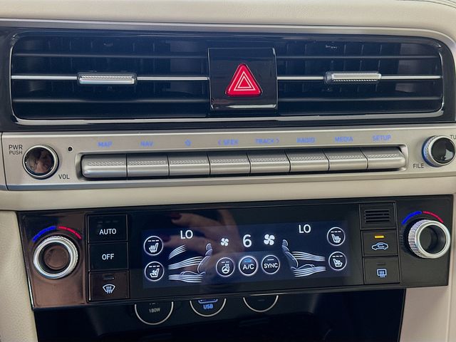 Thumbnail: 2026 Genesis G70 - 16