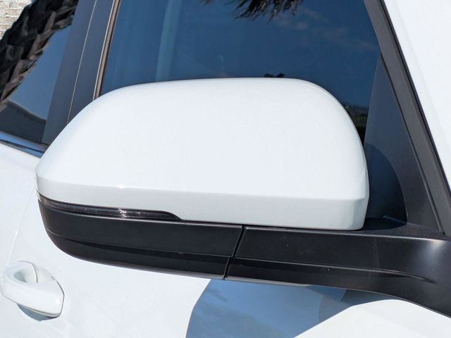 2023 Volkswagen Atlas 3.6L V6 SE w/Technology - 11