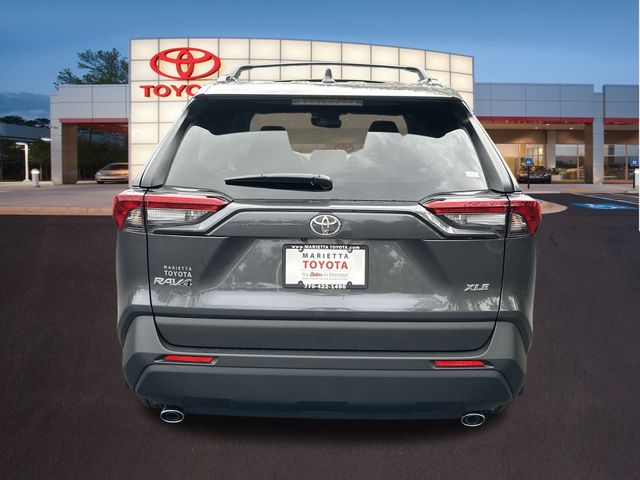 2024 Toyota RAV4 XLE 27