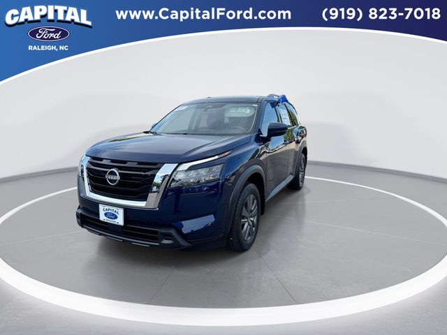Used 2025 Blue Nissan SV image 4