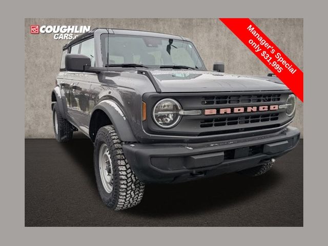 Carbonized Gray Metallic 2023 Ford Bronco 4-Door 4WD SUV / Crossover Four-Wheel Drive Automatic