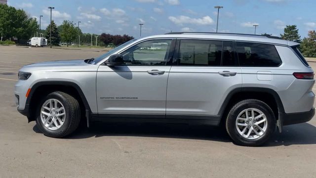 2021 Jeep Grand Cherokee L Laredo 5