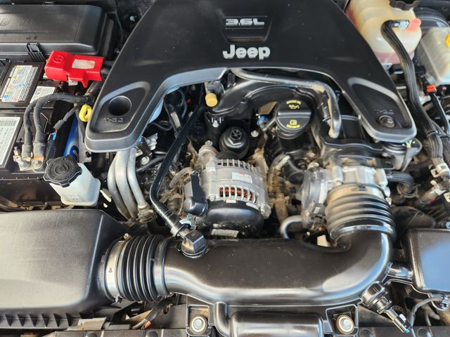2018 Jeep Wrangler Unlimited Sahara Silver at Autostrade