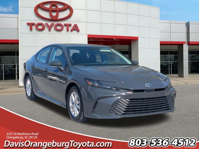 2025 Toyota Camry SE FWD