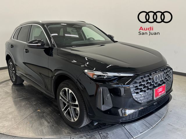 Black Metallic 2025 Audi Q5 quattro Premium 40 TFSI SUV / Crossover All-Wheel Drive 7-Speed Automatic