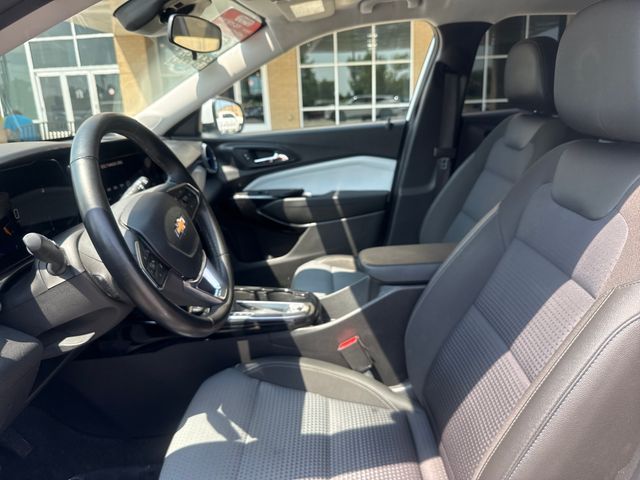 Used 2024 Chevrolet Trax SUV