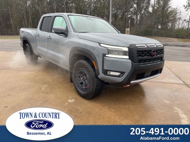 2025 Nissan Frontier PRO-4X Crew Cab LB 4WD